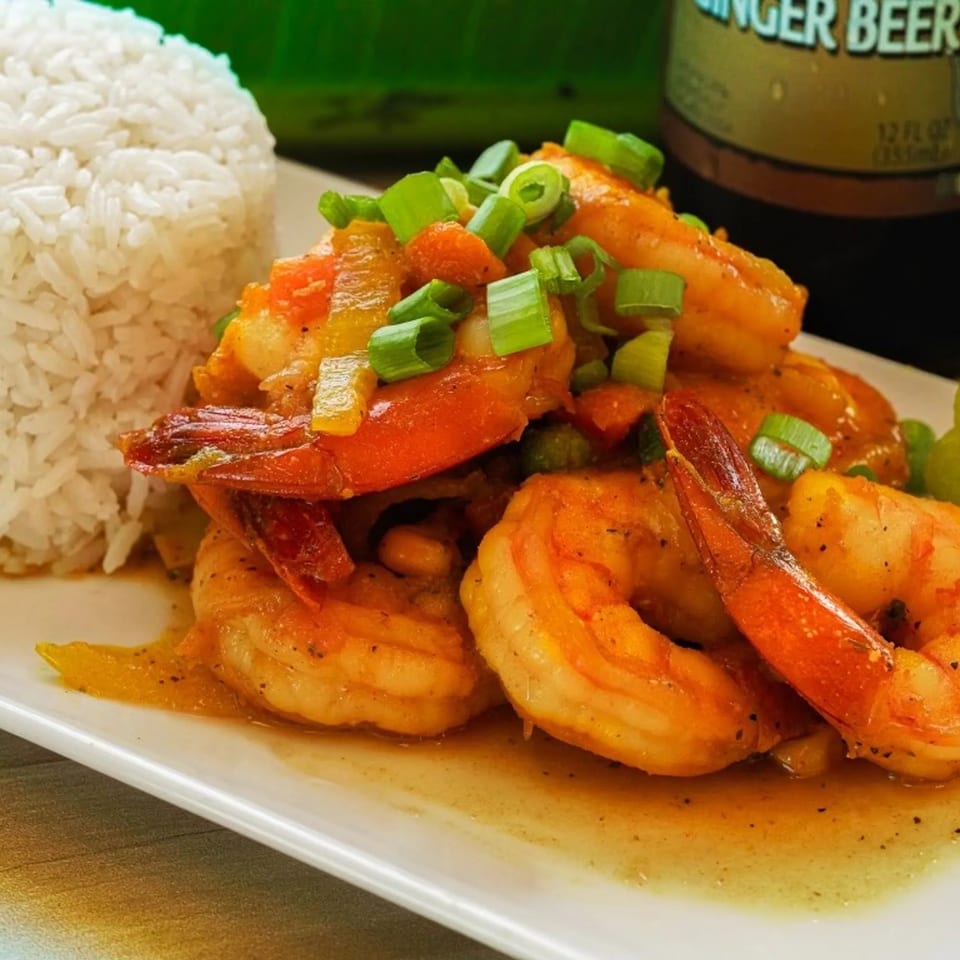 Shrimp with rice and scallions.